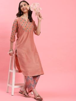 Shree - Women Poly Viscose Pink Printed Kurta With Trouser (Set Of 2)
